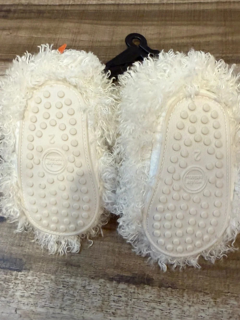 Wonder nation slippers